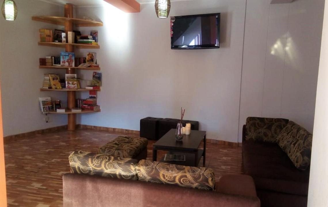 Hostal Rodinn Gobernadora Exterior foto